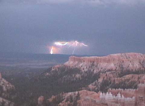 Bryce lightning, after sunset